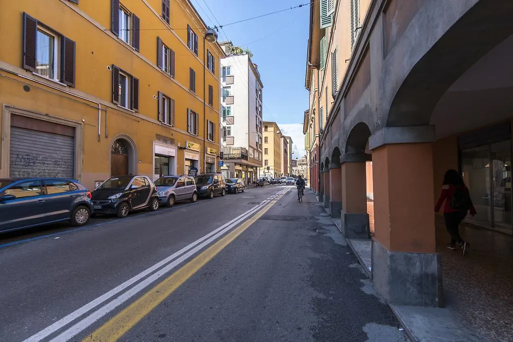 San Donato 21 By Studio Vita Bologna 0*,  Italia